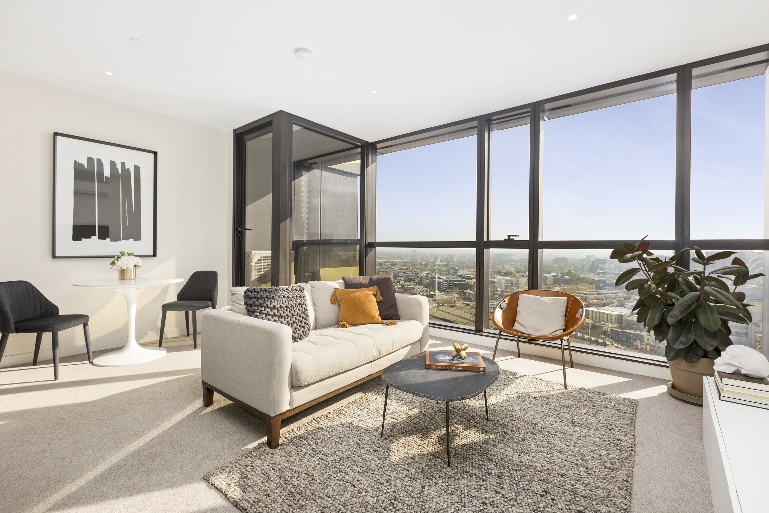 Fulton Lane Luxuria Apartments